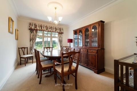 2 bedroom flat for sale, Hampton Lane, Solihull, West Midlands, B91