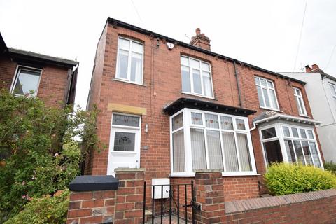 3 bedroom end of terrace house to rent, Bromley Mount, Wakefield WF1