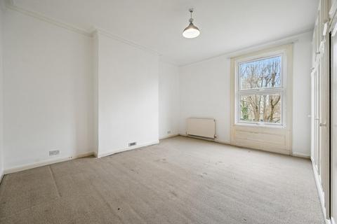 3 bedroom flat for sale, Mattock Lane, Ealing