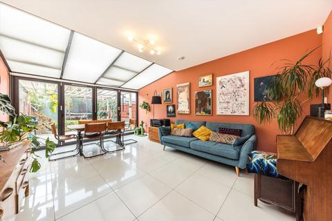 65 Daubeney Road, London, E5 0EE