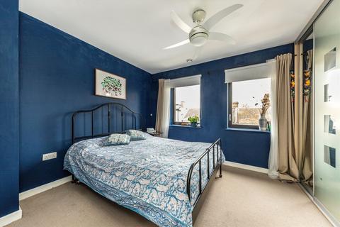65 Daubeney Road, London, E5 0EE