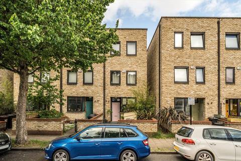 65 Daubeney Road, London, E5 0EE