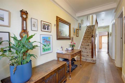 5 bedroom semi-detached house for sale, High Street, North Ferriby