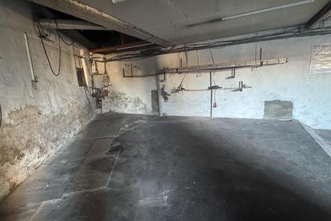 Property to rent, Farnham Road, Bradford BD7