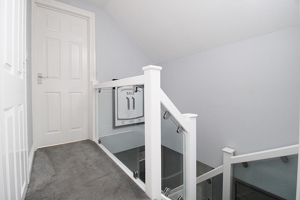 2nd Floor Landing