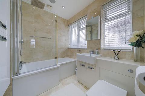 43 Beaumont Road, Petts Wood, Orpington, BR5 1JL