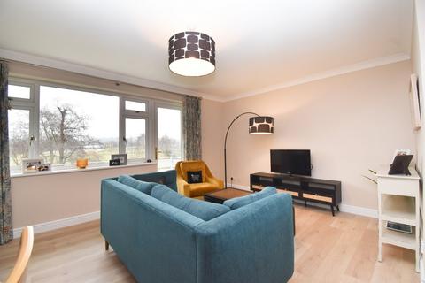 2 bedroom apartment for sale, Mole House, Kingfisher Close,, Hersham Village, KT12