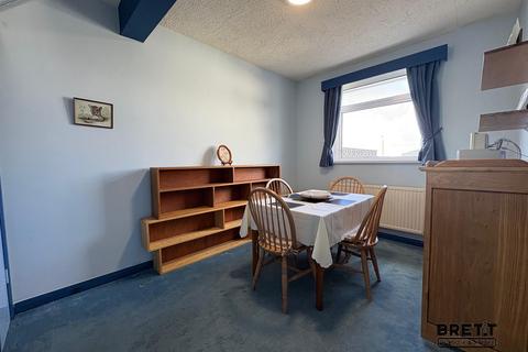 3 bedroom semi-detached bungalow for sale, Brickhurst Park, Johnston, Haverfordwest, Pembrokeshire. SA62 3PA