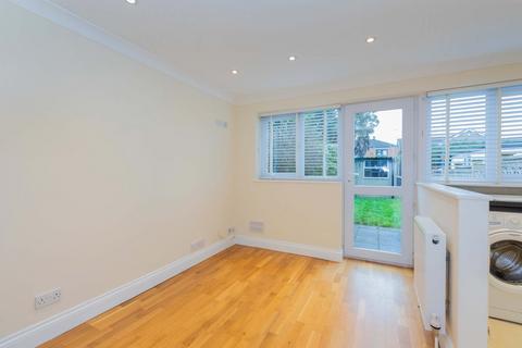 2 bedroom terraced house for sale, Windrush Avenue, Langley SL3