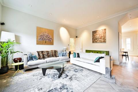 3 bedroom flat for sale, Redcliffe Gardens, Chelsea, London, SW10