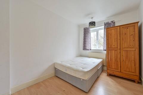 3 bedroom flat for sale, St John's Drive, Earlsfield, London, SW18