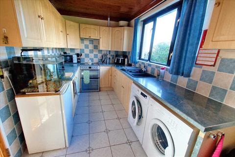 2 bedroom semi-detached bungalow for sale, College Park, Neyland