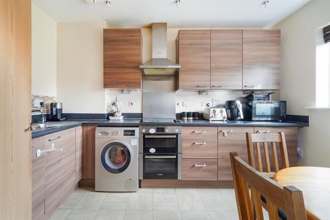 4 Hazel Close, Epsom, KT19 8FW