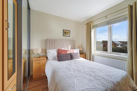 4 Hazel Close, Epsom, KT19 8FW