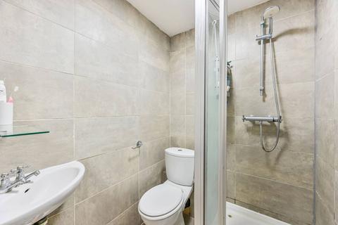 1 bedroom flat for sale, Cromwell Road, Oval, London, SW9