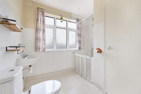 18a Carters Road, Epsom, KT17 4NE