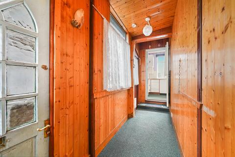 18a Carters Road, Epsom, KT17 4NE