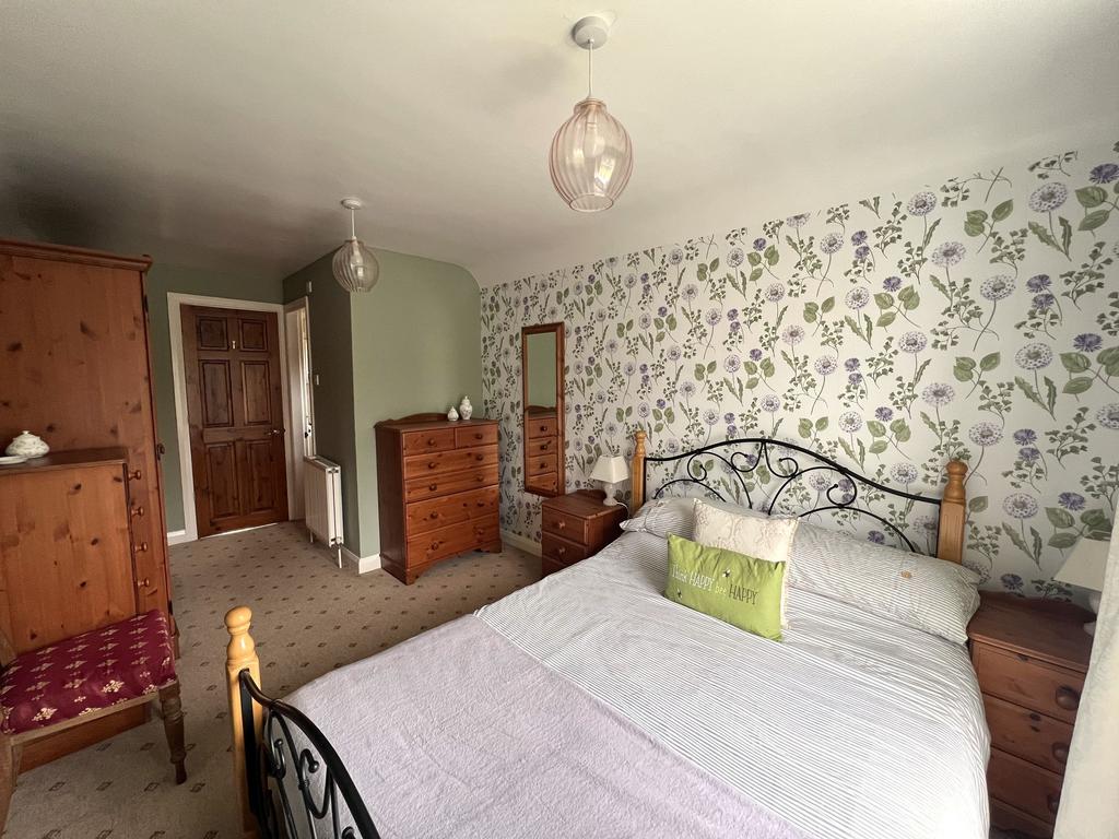 Bedroom four / guest suite