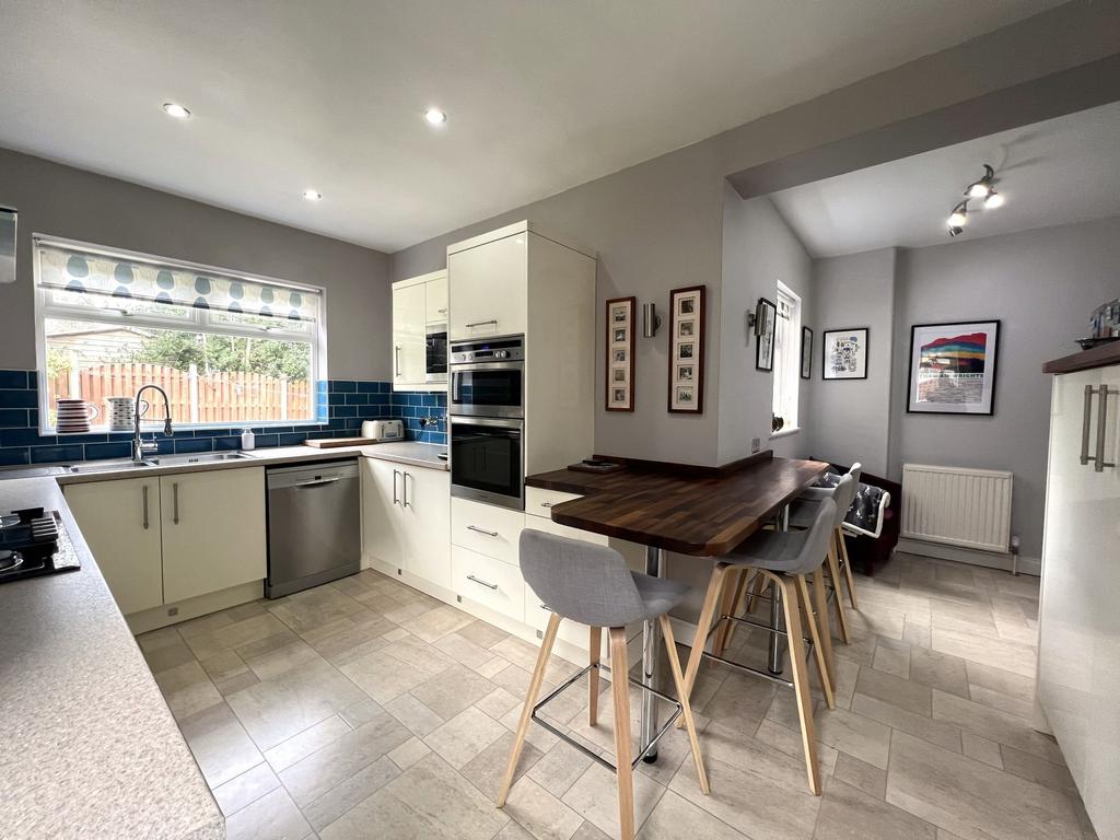 Breakfast kitchen