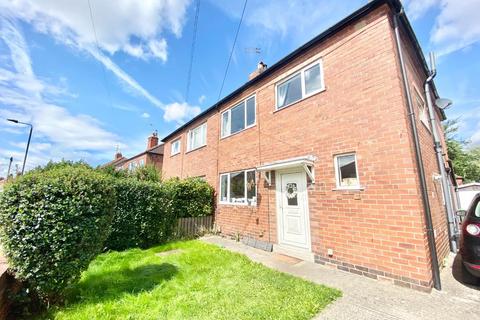 3 bedroom semi-detached house to rent, Danum Road, York