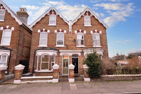 4 bedroom semi-detached house for sale, Southwood Road, Ramsgate, CT11