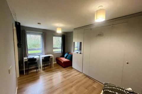 undefined, Titchfield Close, Tadley RG26