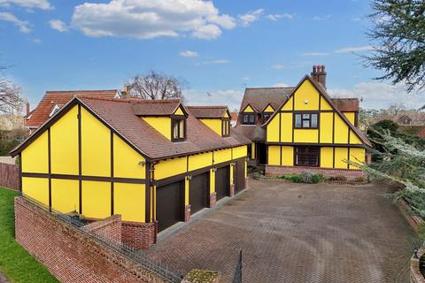 5 bedroom detached house for sale, Higham Road, Bury St. Edmunds IP28