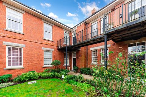 2 bedroom flat for sale, Glanville Way, Epsom