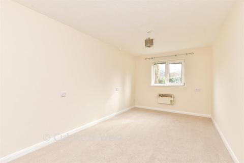 1 bedroom ground floor flat for sale, Brickyard Lane, Crawley Down, West Sussex