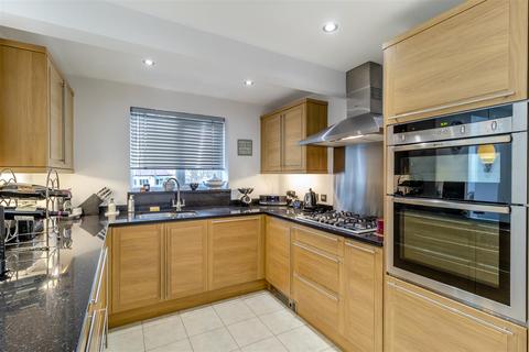 3 bedroom detached house for sale, Williamson Way, Rickmansworth WD3