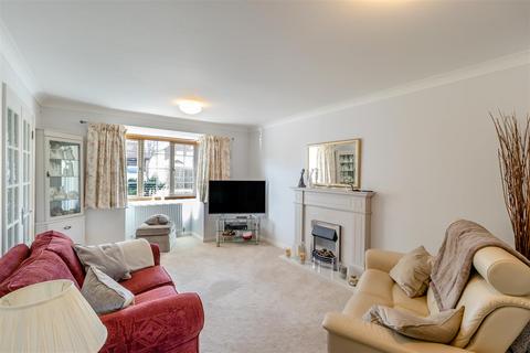 3 bedroom detached house for sale, Williamson Way, Rickmansworth WD3