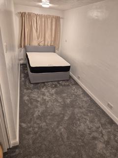 1 bedroom in a house share to rent, Romford RM7