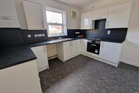 4 bedroom detached house to rent, Janes Court, Tiverton EX16