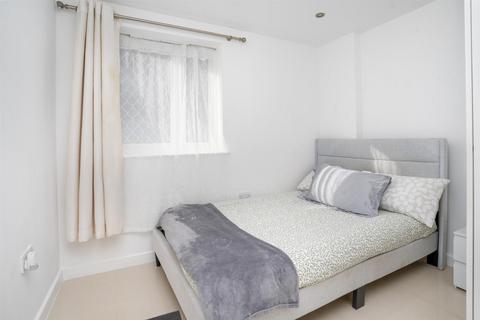 3 bedroom apartment for sale, Murray Grove, Hoxton