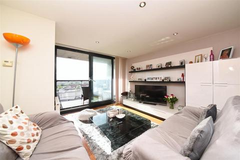 2 bedroom flat for sale, Kingsway, London