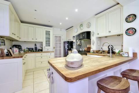 undefined, Chipperfield Road, Kings Langley, WD4