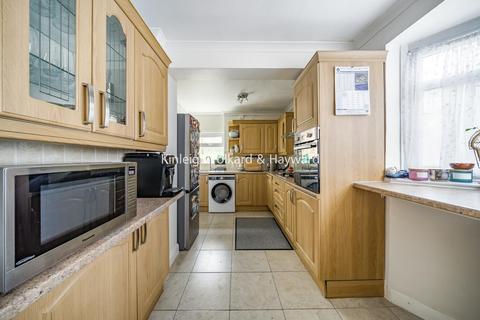 3 bedroom semi-detached house for sale, Lincoln Avenue, Southgate