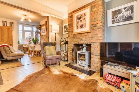 73 Ashburnham Road, Northampton, NN1 4RA