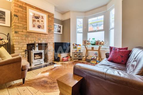 73 Ashburnham Road, Northampton, NN1 4RA