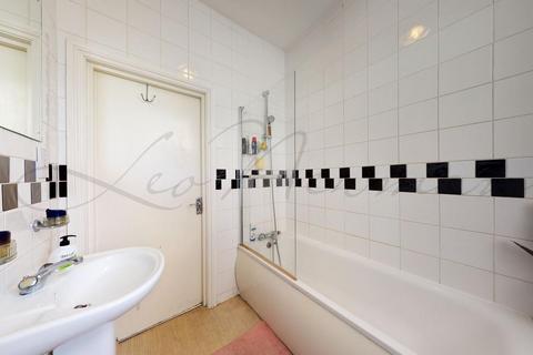 undefined, Hornsey Road, Holloway, N7
