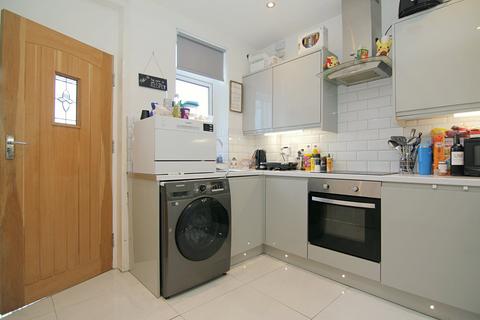 39 Mount Avenue, Bradford, BD2 2JB