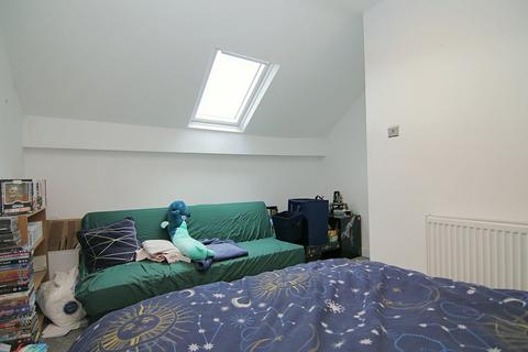 39 Mount Avenue, Bradford, BD2 2JB