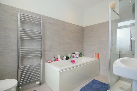 39 Mount Avenue, Bradford, BD2 2JB