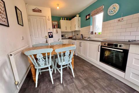 3 bedroom semi-detached house for sale, Manor Road, Southminster