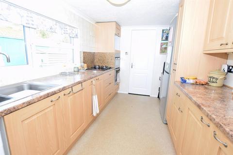 3 bedroom park home for sale, Beckenham Park Otterham Quay Lane, Rainham, Gillingham