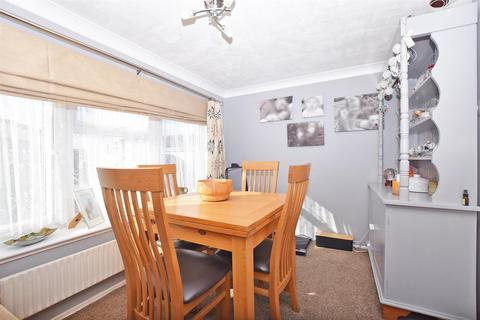 3 bedroom park home for sale, Beckenham Park Otterham Quay Lane, Rainham, Gillingham