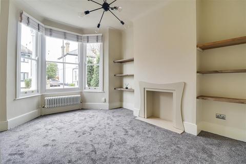 25 Avenue Terrace, Westcliff-on-sea, SS0 7PL