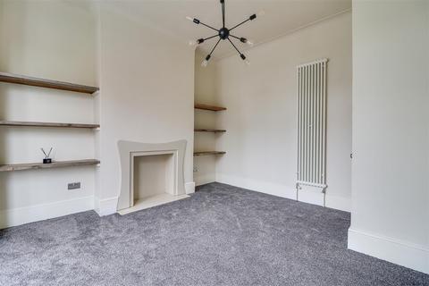 25 Avenue Terrace, Westcliff-on-sea, SS0 7PL