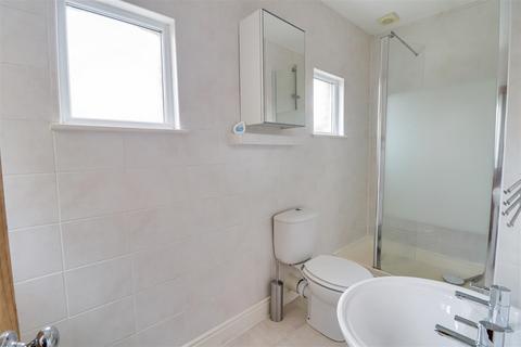 25 Avenue Terrace, Westcliff-on-sea, SS0 7PL