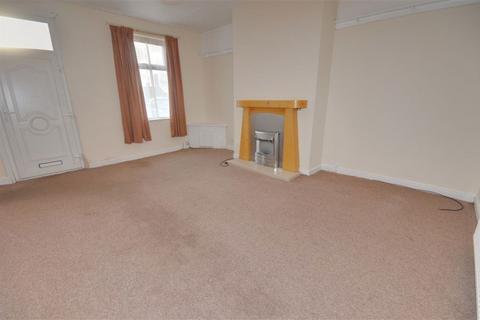 2 bedroom terraced house to rent, New Street, Ackworth, WF7